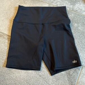 Alo biker shorts